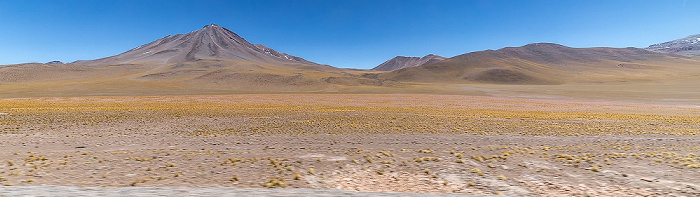 Volcán Miñiques Altiplano