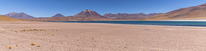 Reserva nacional los Flamencos Altiplano: Laguna Miscanti Cerro Miscanti