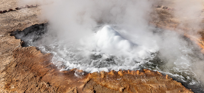 El Tatio Geysir