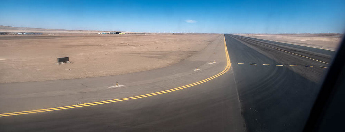 Calama Aeropuerto El Loa: Start- und Landebahn 10/28 2022-11-21 Flug SKU247 El Loa (CJC/SCCF) - Santiago de Chile (SCL/SCEL)