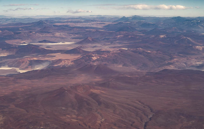 Anden mit dem Salar de La Isla (links oben) Región de Atacama