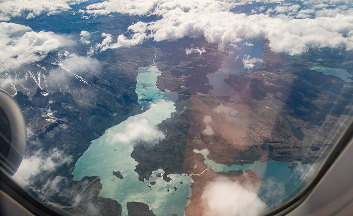 Patagonien Parque nacional Torres del Paine 2022-11-22 Flug SKU421 El Tepual Int'l (PMC/SCTE) - Teniente Julio Gallardo (PNT/SCNT) Luftbild aerial photo