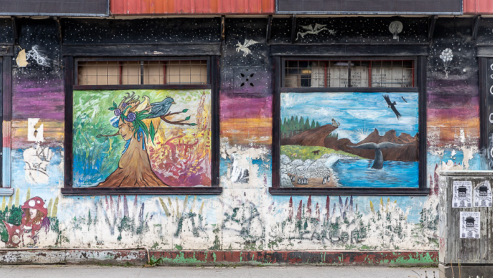 Punta Arenas Avenida Presidente Manuel Bulnes: Street Art