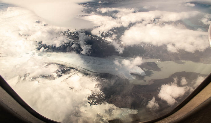 Patagonien Parque nacional Torres del Paine: Glaciar Grey, Lago Grey 2022-11-29 Flug LAN1160 Carlos Ibanez Del Campo Int'l (PUQ/SCCI) - Santiago de Chile (SCL/SCEL) Glaciar Pingo Luftbild aerial photo