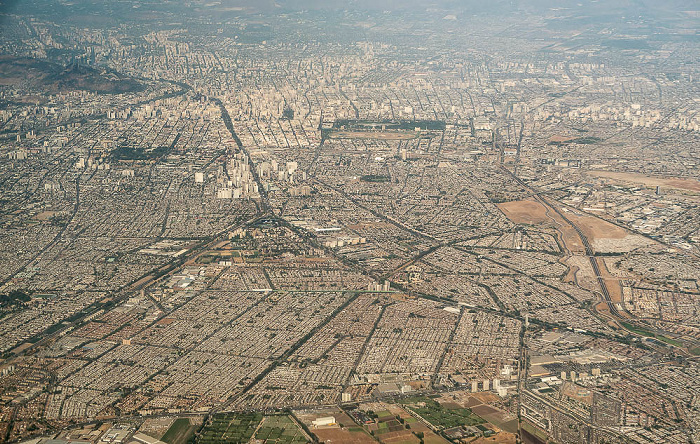 Región Metropolitana de Santiago Santiago de Chile 2022-11-29 Flug LAN1160 Carlos Ibanez Del Campo Int'l (PUQ/SCCI) - Santiago de Chile (SCL/SCEL) Luftbild aerial photo