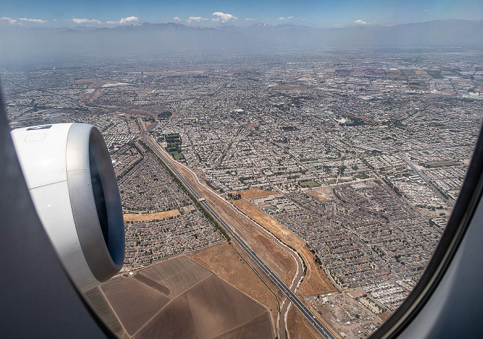 Santiago de Chile 2022-12-01 Flug IBE6830 Santiago de Chile (SCL/SCEL) - Madrid-Barajas (MAD/LEMD) Luftbild aerial photo