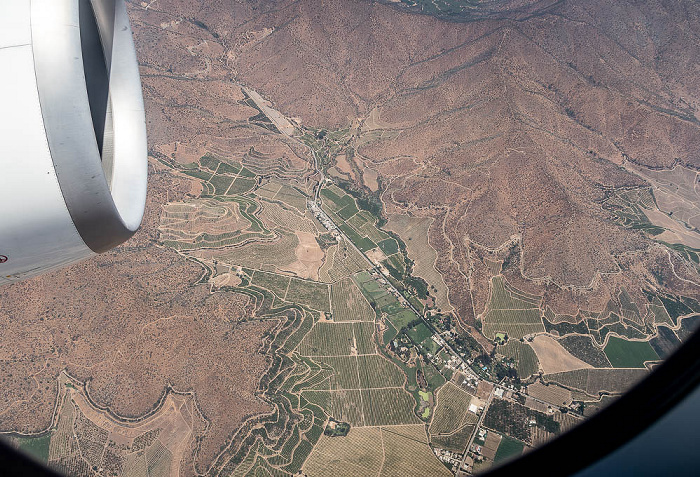 Región Metropolitana de Santiago 2022-12-01 Flug IBE6830 Santiago de Chile (SCL/SCEL) - Madrid-Barajas (MAD/LEMD) Luftbild aerial photo