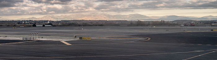 Aeropuerto Adolfo Suárez Madrid-Barajas 2022-12-02 Flug IBE3190 Madrid-Barajas (MAD/LEMD) - München Franz Josef Strauß (MUC/EDDM)