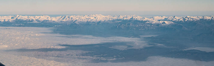 Spanien Pyrenäen 2022-12-02 Flug IBE3190 Madrid-Barajas (MAD/LEMD) - München Franz Josef Strauß (MUC/EDDM) Luftbild aerial photo