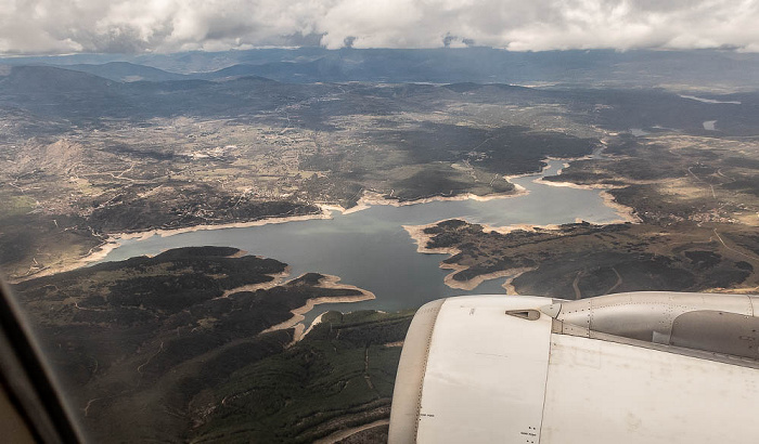 Comunidad de Madrid Embalse del Atazar 2023-03-24 Flug IBE3191 München Franz Josef Strauß (MUC/EDDM) - Madrid-Barajas (MAD/LEMD) Luftbild aerial photo