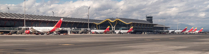 Aeropuerto Adolfo Suárez Madrid-Barajas: Terminal 4S 2023-03-24 Flug IBE3191 München Franz Josef Strauß (MUC/EDDM) - Madrid-Barajas (MAD/LEMD)