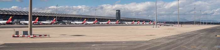 Aeropuerto Adolfo Suárez Madrid-Barajas: Terminal 4 2023-03-24 Flug IBE3191 München Franz Josef Strauß (MUC/EDDM) - Madrid-Barajas (MAD/LEMD)