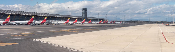 Aeropuerto Adolfo Suárez Madrid-Barajas: Terminal 4 Madrid