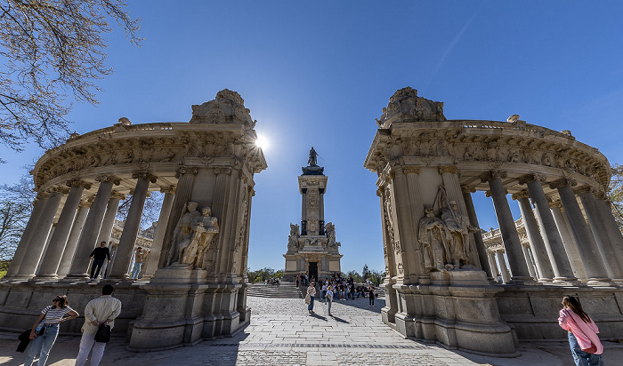 Parque del Retiro: Monumento a Alfonso XII de España Madrid