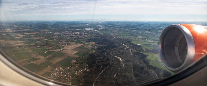 Bayern - Landkreis Freising: Isar, Isarauen zwischen Hangenham und Moosburg 2023-04-22 Flug EZY8638 München Franz Josef Strauß (MUC/EDDM) - London Gatwick (LGW/EGKK) Moosburg an der Isar Moosburger Stausee Niederhummel Luftbild aerial photo