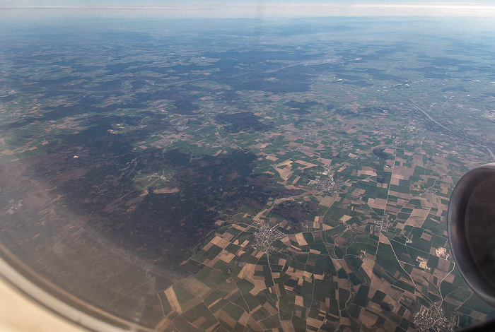 Bayern - Landkreis Eichstätt: Köschinger Forst (links unten) 2023-04-22 Flug EZY8638 München Franz Josef Strauß (MUC/EDDM) - London Gatwick (LGW/EGKK) Demling Kasing Luftbild aerial photo