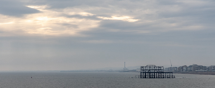 Blick vom Brighton Pier: Ärmelkanal (English Channel), West Pier
