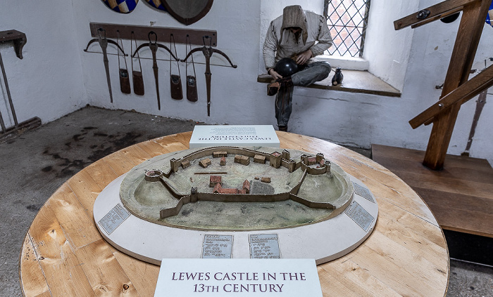 Lewes Castle: Barbican Gate - Modell des Lewes Castle