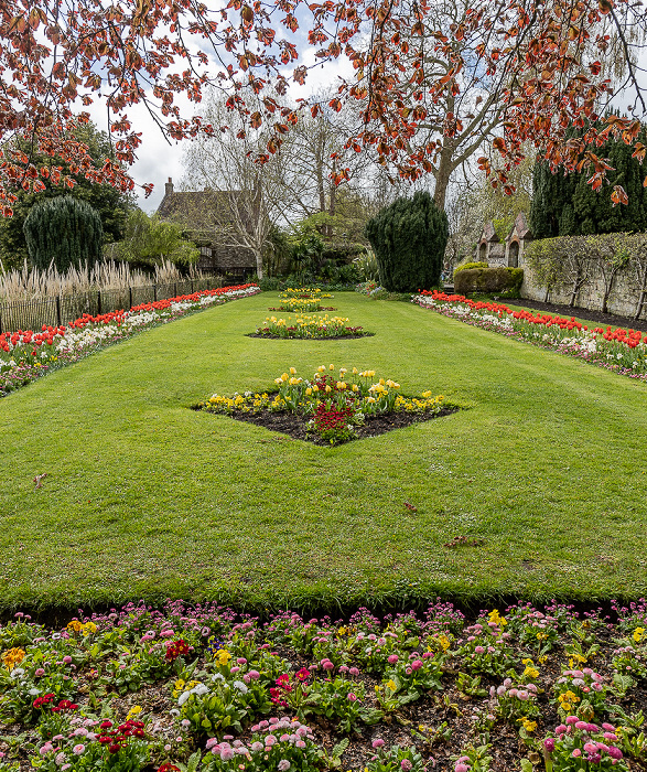 Lewes Southover Grange Gardens