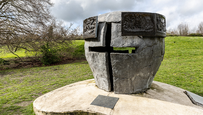 Priory Site: Battle of Lewes Memorial