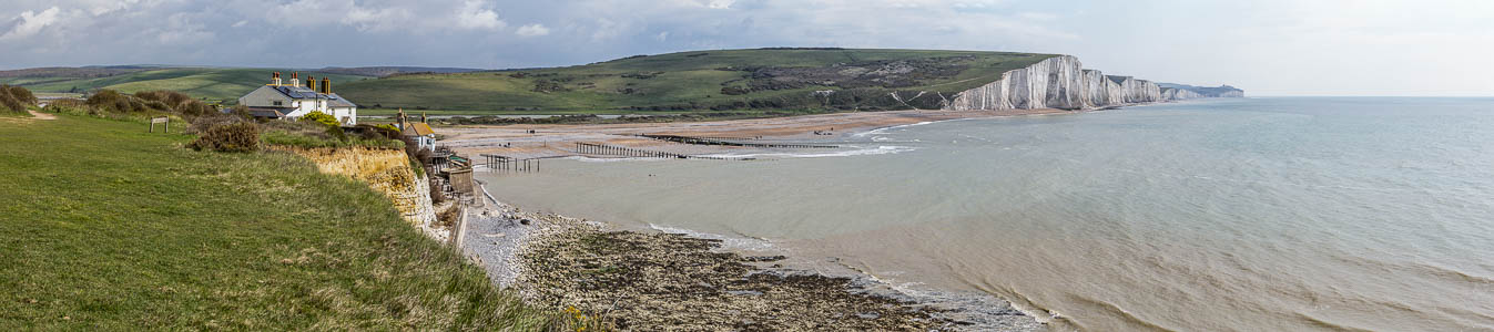 Vanguard Way, Coastguards' Cottages, Cuckmere Valley, Seven Sisters, Ärmelkanal (English Channel) South Downs National Park