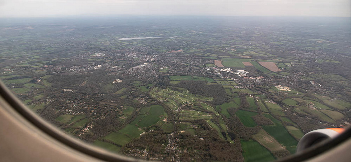 South East England - West Sussex - East Grinstead 2023-04-26 Flug EZY8641 London Gatwick (LGW/EGKK) - München Franz Josef Strauß (MUC/EDDM) Chartham Park Golf & Country Club Luftbild aerial photo