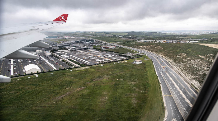 Istanbul Vecihi Hürkuş Caddesi 2023-05-28 Flug THY1630 München Franz Josef Strauß (MUC/EDDM) - Istanbul Airport (IST/LTFM) Flughafen Istanbul (İstanbul Havalimanı) Luftbild aerial photo