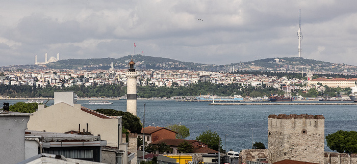 Istanbul Blick vom Saba Sultan Hotel: Bosporus, Üsküdar Çamlıca-Moschee Fernsehturm Küçük Çamlıca