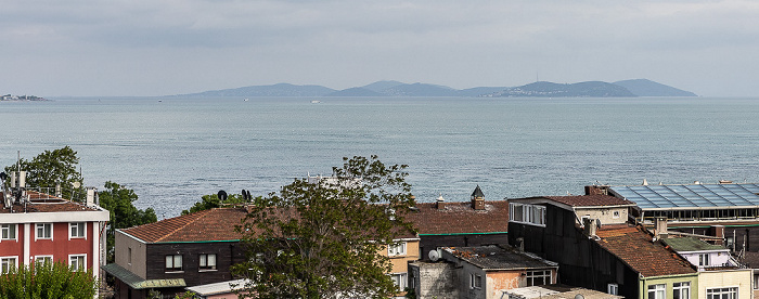 Istanbul Blick vom Saba Sultan Hotel: Marmarameer mit den Prinzeninseln