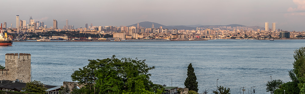 Istanbul Blick vom Saba Sultan Hotel: Bosporus / Marmarameer, Üsküdar / Kadıköy