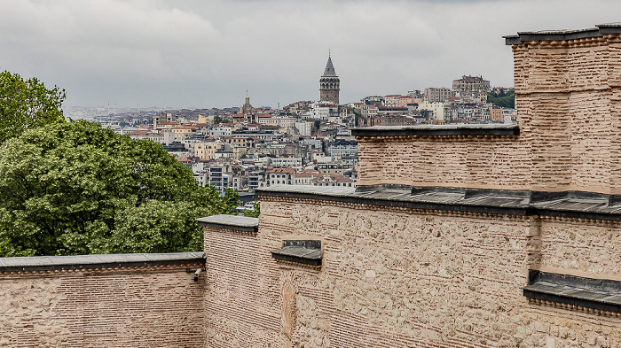 Istanbul Blick vom Topkapı-Palast: Galata mit dem Galataturm