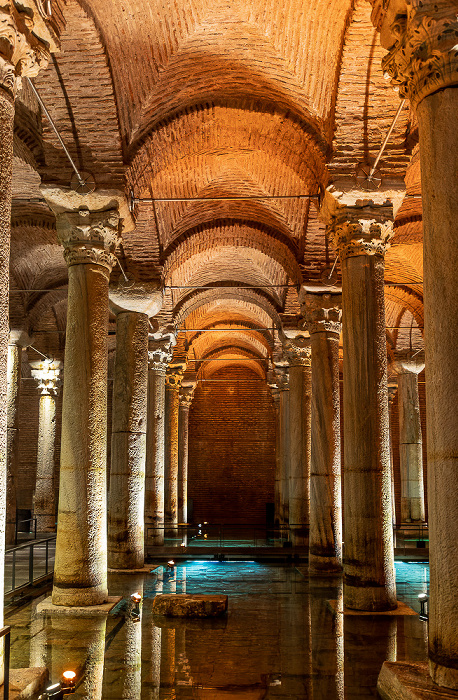 Istanbul Yerebatan-Zisterne (Cisterna Basilica)