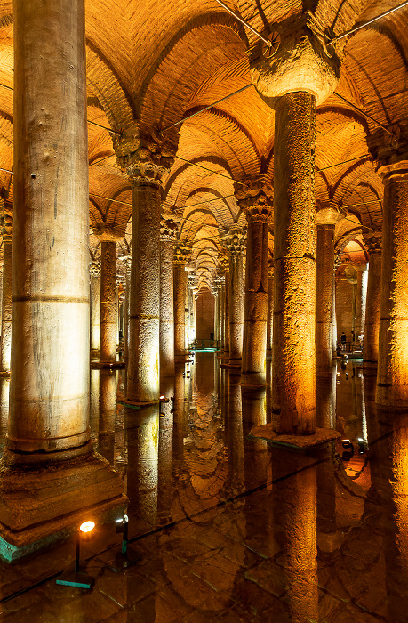 Istanbul Yerebatan-Zisterne (Cisterna Basilica)