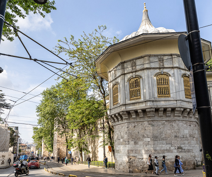 Alemdar Caddesi: Alay Köşkü Istanbul