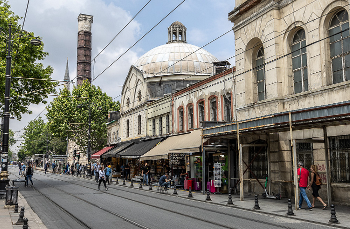 Divanyolu Caddesi: Çemberlitaş Hammam Istanbul