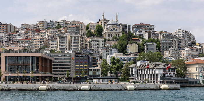 Istanbul Bosporus, Beyoğlu mit der Cihangir-Moschee