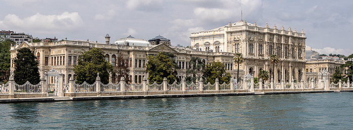 Istanbul Bosporus, Beşiktaş mit dem Dolmabahçe-Palast