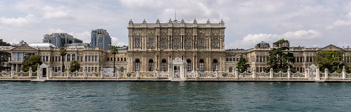 Istanbul Bosporus, Beşiktaş mit dem Dolmabahçe-Palast