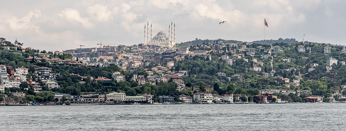 Istanbul Bosporus, Üsküdar mit der Çamlıca-Moschee
