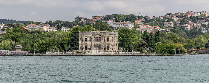 Istanbul Bosporus, Beykoz mit dem Küçüksu-Palast