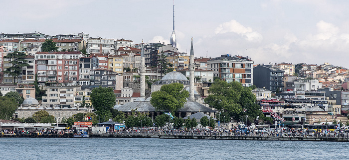 Istanbul Bosporus, Üsküdar mit der Mihrimah-Sultan-Moschee