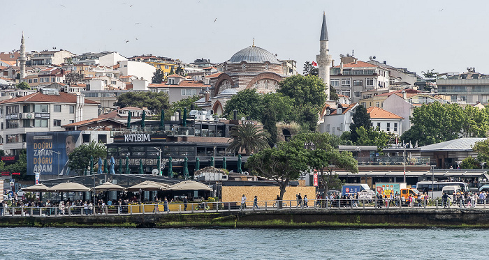 Bosporus, Üsküdar mit der Rum-Mehmet-Paşa-Moschee Istanbul