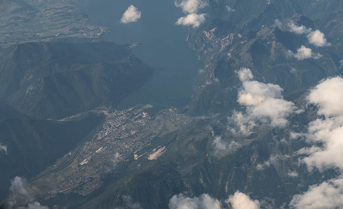 Oberösterreich Salzkammergut-Berge, Ebensee am Traunsee, Traunsee 2023-05-31 Flug THY1635 Istanbul Airport (IST/LTFM) - München Franz Josef Strauß (MUC/EDDM) Luftbild aerial photo