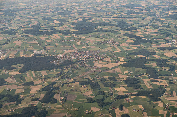 Bayern - Landkreis Mühldorf am Inn: Haag in Oberbayern 2023-05-31 Flug THY1635 Istanbul Airport (IST/LTFM) - München Franz Josef Strauß (MUC/EDDM) Luftbild aerial photo