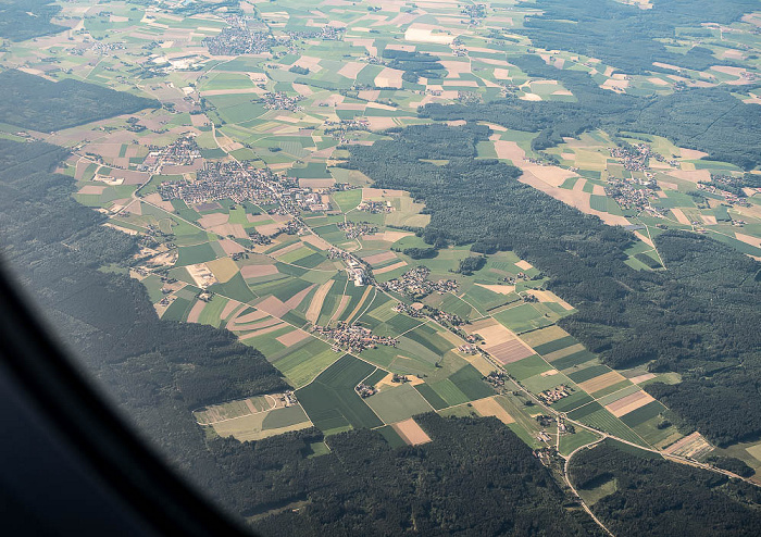 Bayern - Landkreis Ebersberg: Hohenlinden 2023-05-31 Flug THY1635 Istanbul Airport (IST/LTFM) - München Franz Josef Strauß (MUC/EDDM) Luftbild aerial photo