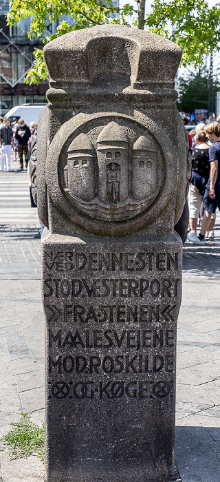 Kopenhagen Rathausplatz (Rådhuspladsen): Nullpunktstein (Nulpunktsten)