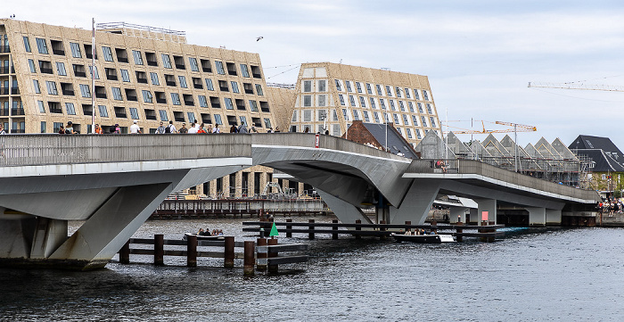 Kopenhagen Innenhafen (Inderhavn) mit der Inderhavnsbroen Christiansholm Inderhavnen