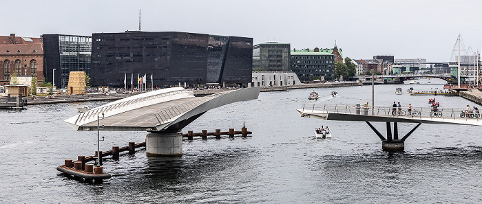 Kopenhagen Blick von der Langebro: Inderhavnen (Innenhafen) mit der Lille Langebro und Det Kongelige Bibliotek (Königliche Bibliothek) Knippelsbro Operaen