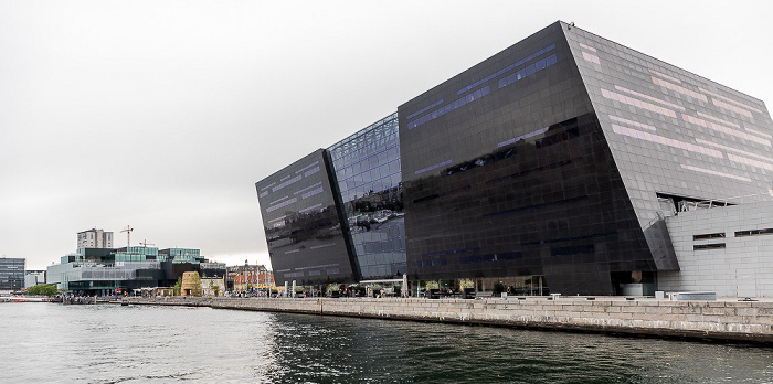 Inderhavnen (Innenhafen), Slotsholmen mit Det Kongelige Bibliotek (Königliche Bibliothek) Kopenhagen