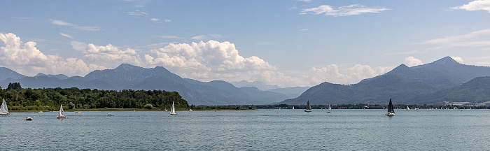 Herreninsel (links), Chiemgauer Alpen Chiemsee
